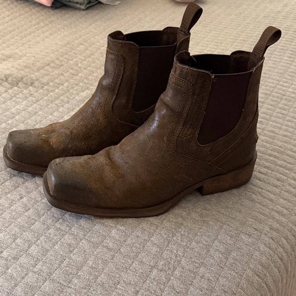 Ariat Dark Brown Leather Ankle Boots